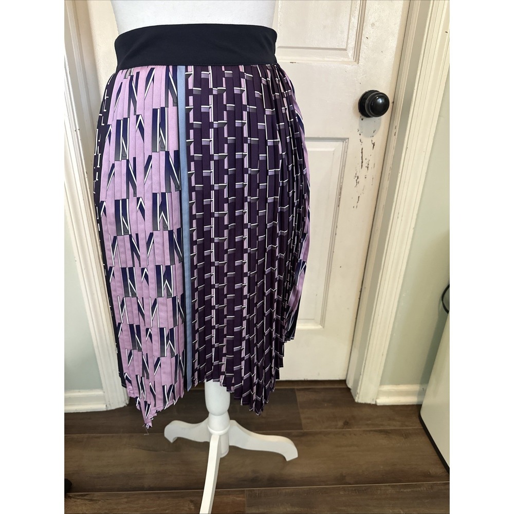 Manila Grace NWT Asymmetric Pleated Midi Geometric Panel Design Skirt Sz‎ 36/0